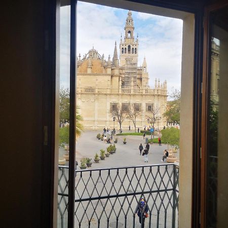 Luxury Apartment With Views To Alcazar, Cathedral And Giralda. Seville Luaran gambar