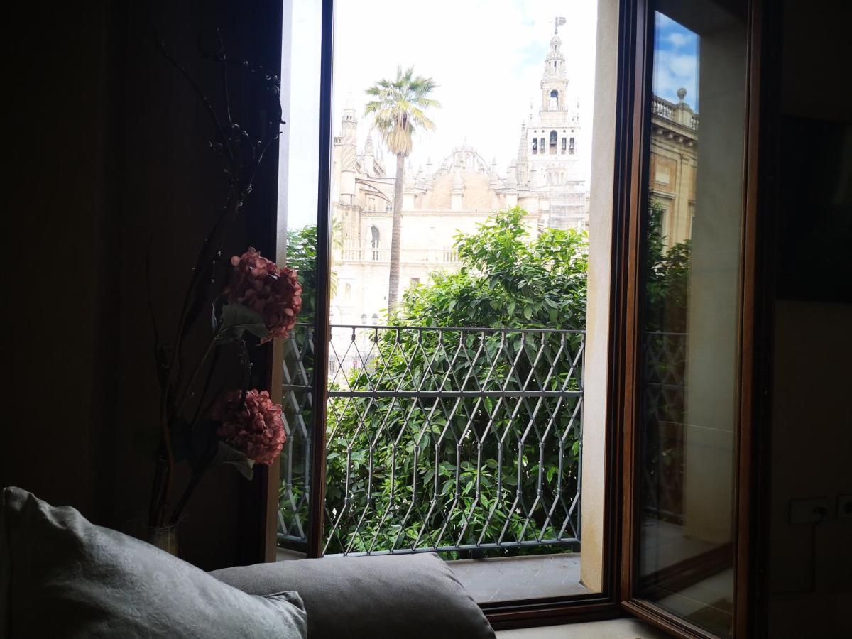 Luxury Apartment With Views To Alcazar, Cathedral And Giralda. Seville Luaran gambar