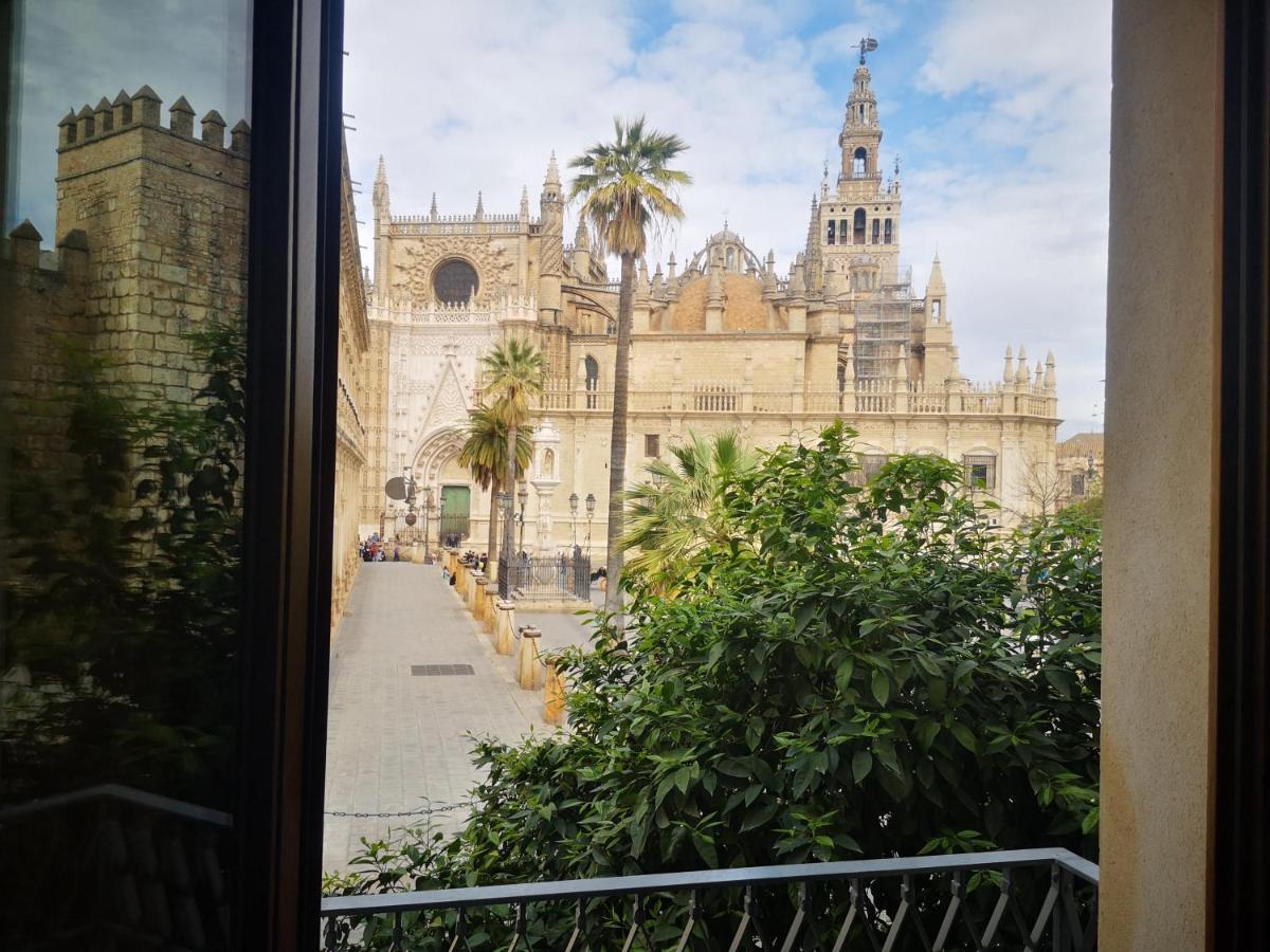 Luxury Apartment With Views To Alcazar, Cathedral And Giralda. Seville Luaran gambar