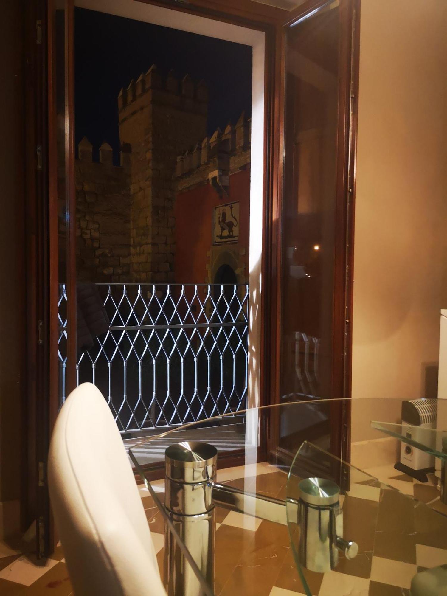 Luxury Apartment With Views To Alcazar, Cathedral And Giralda. Seville Luaran gambar